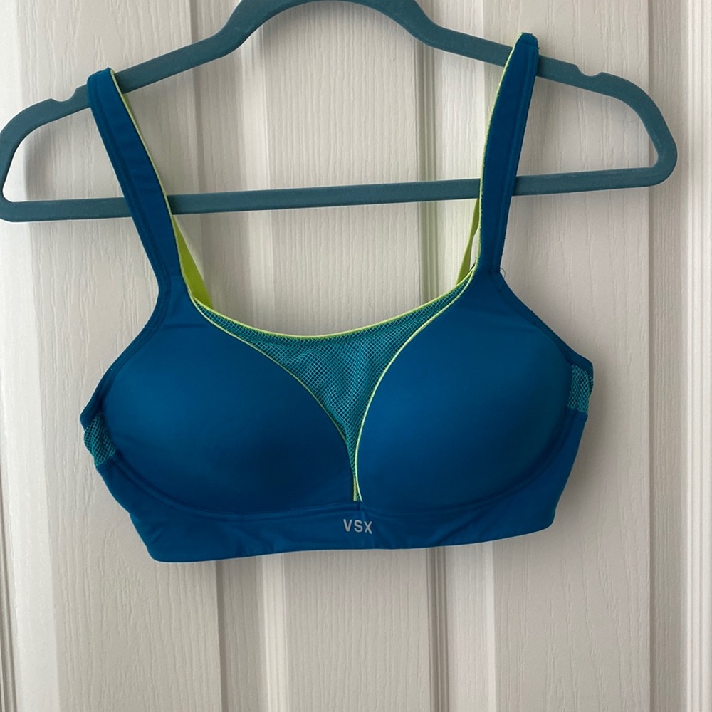 Victoria Secret Sports Bra